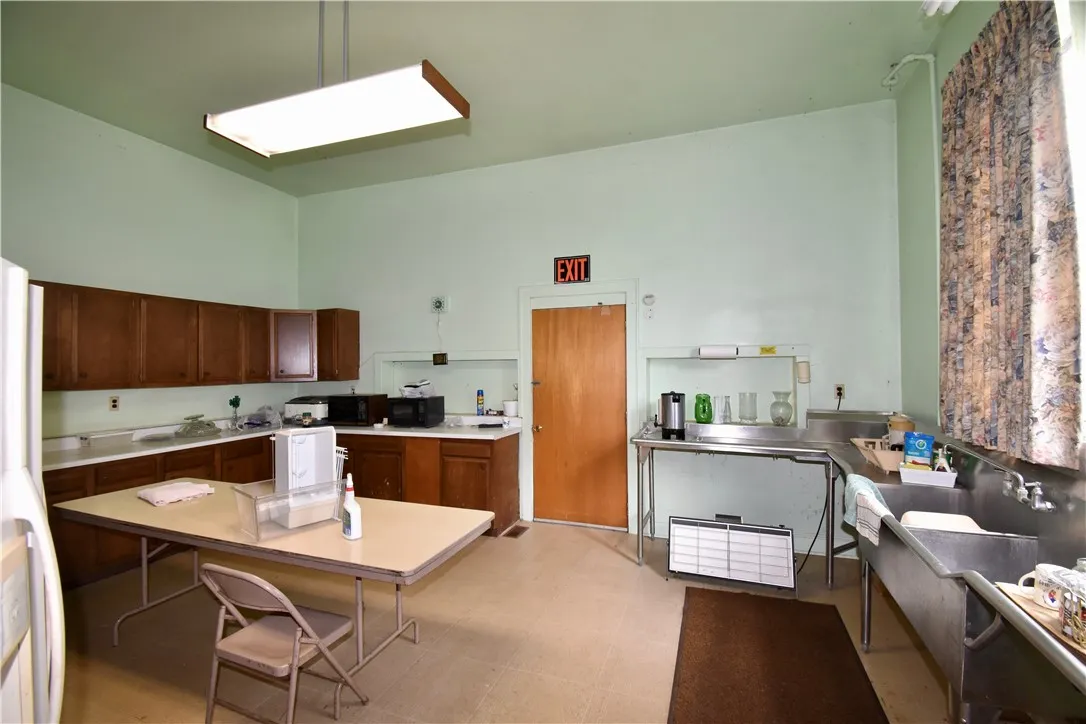 210 Franklin Street, Elmira-city, New York 14904, Elmira City, New York 14904, ,Commercial Sale,For Sale,210 Franklin Street, Elmira-city, New York 14904,0,R1601000