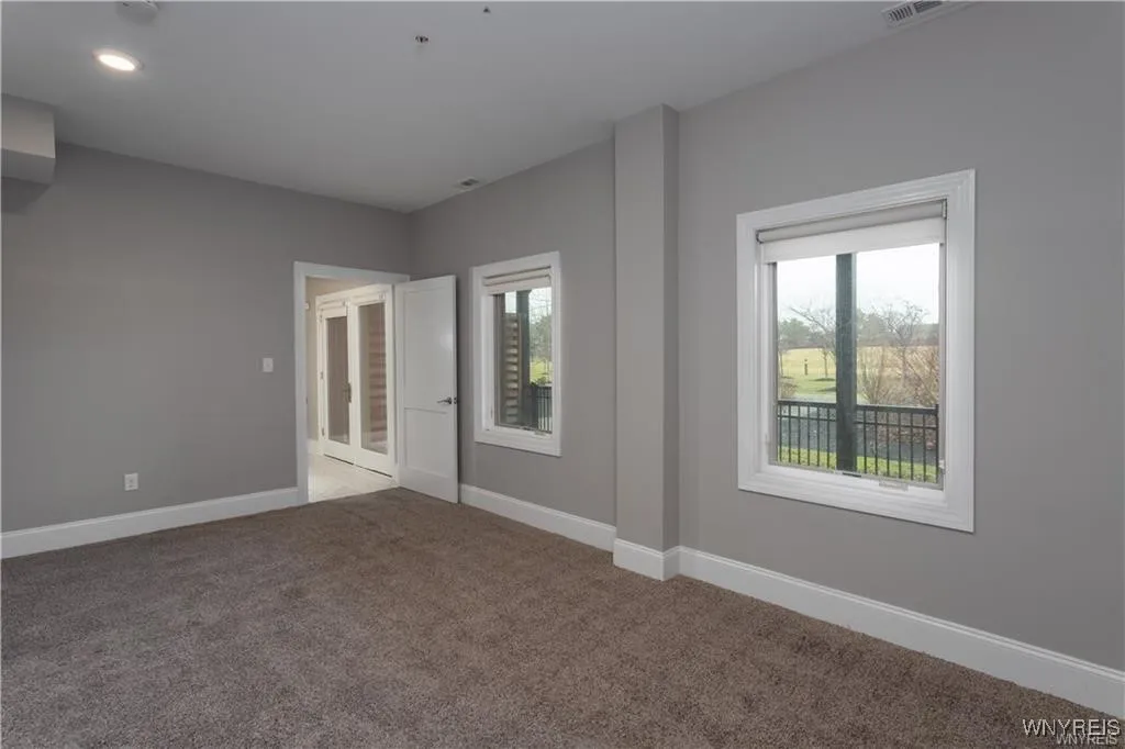 35 Ojibwa Circle, Buffalo, New York 14202, Buffalo, New York 14202, 3 Bedrooms Bedrooms, 6 Rooms Rooms,2 BathroomsBathrooms,Residential,For Sale,35 Ojibwa Circle, Buffalo, New York 14202,0,B1601223