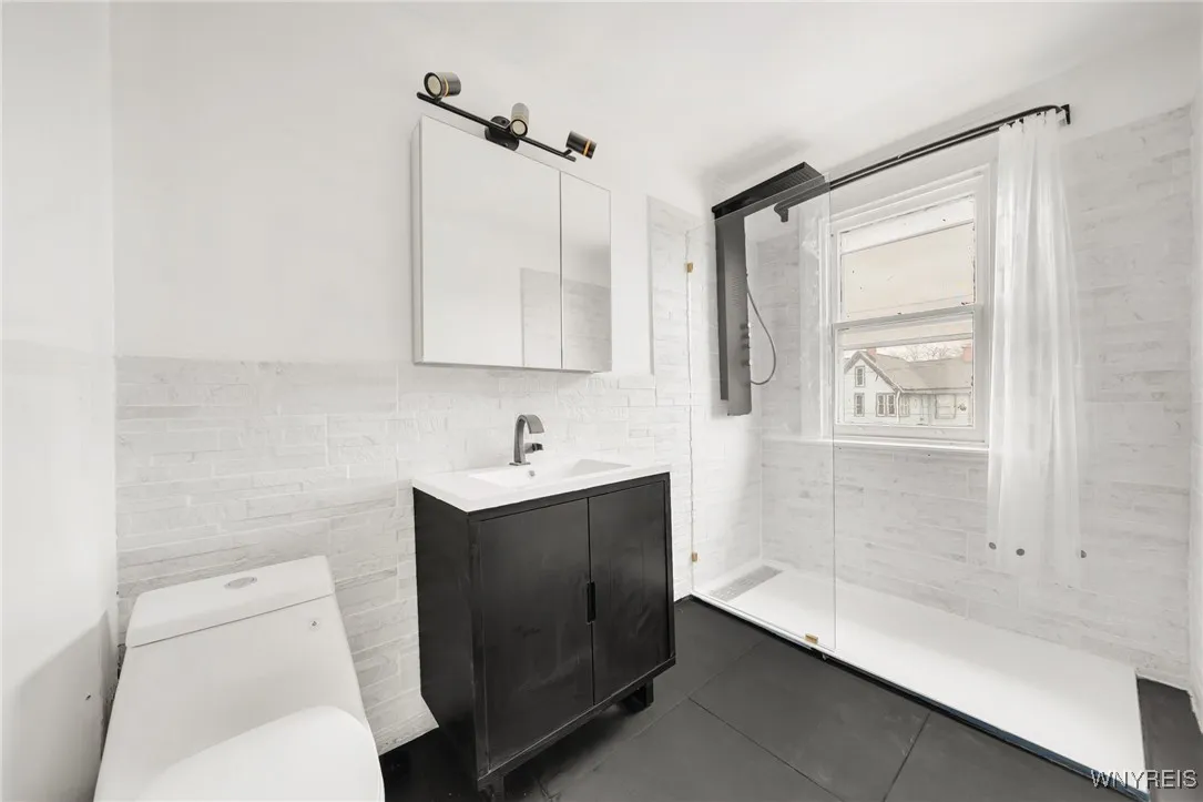 57 Symphony Circle, Buffalo, New York 14201, Buffalo, New York 14201, 4 Bedrooms Bedrooms, 16 Rooms Rooms,3 BathroomsBathrooms,Residential,Closed,57 Symphony Circle, Buffalo, New York 14201,0,B1601088