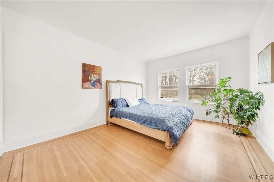 57 Symphony Circle, Buffalo, New York 14201, Buffalo, New York 14201, 4 Bedrooms Bedrooms, 16 Rooms Rooms,3 BathroomsBathrooms,Residential,Closed,57 Symphony Circle, Buffalo, New York 14201,0,B1601088