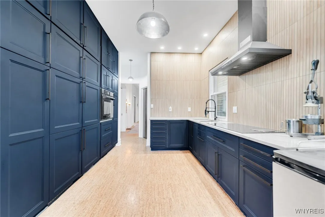 57 Symphony Circle, Buffalo, New York 14201, Buffalo, New York 14201, 4 Bedrooms Bedrooms, 16 Rooms Rooms,3 BathroomsBathrooms,Residential,Closed,57 Symphony Circle, Buffalo, New York 14201,0,B1601088