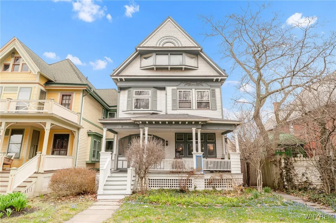57 Symphony Circle, Buffalo, New York 14201, Buffalo, New York 14201, 4 Bedrooms Bedrooms, 16 Rooms Rooms,3 BathroomsBathrooms,Residential,Closed,57 Symphony Circle, Buffalo, New York 14201,0,B1601088