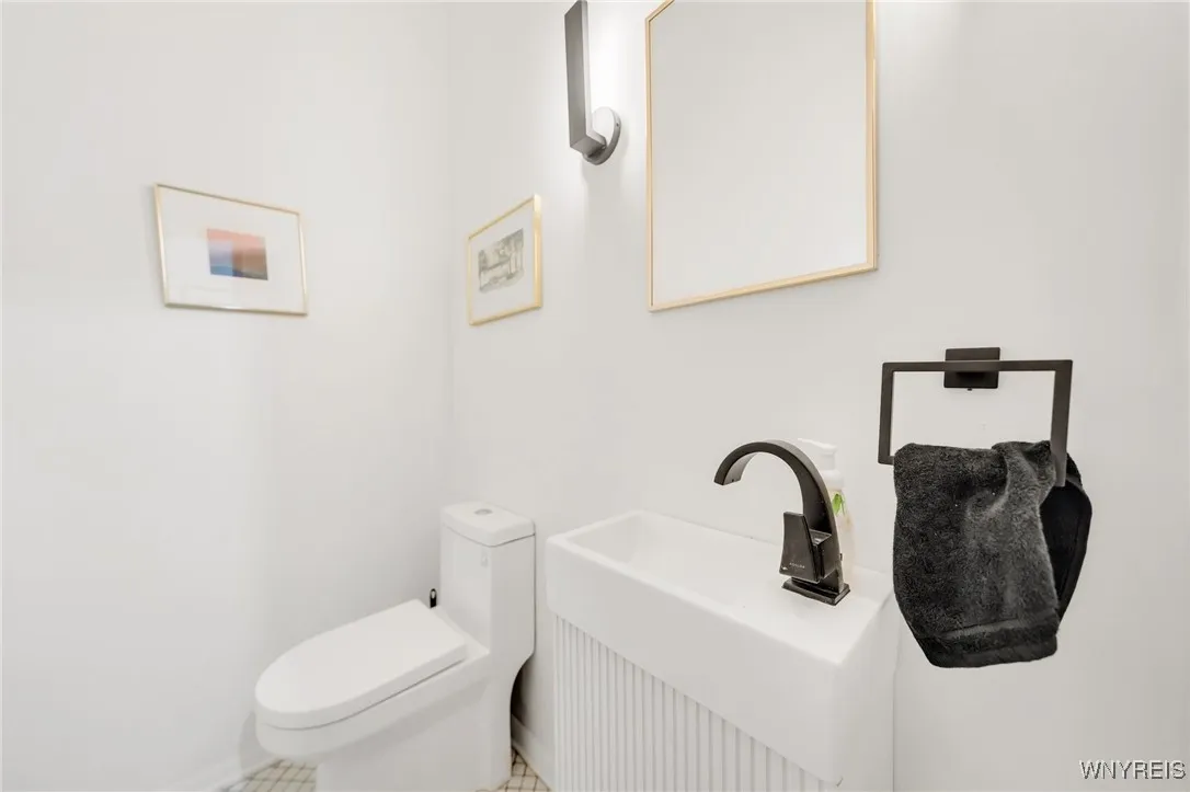 57 Symphony Circle, Buffalo, New York 14201, Buffalo, New York 14201, 4 Bedrooms Bedrooms, 16 Rooms Rooms,3 BathroomsBathrooms,Residential,Closed,57 Symphony Circle, Buffalo, New York 14201,0,B1601088