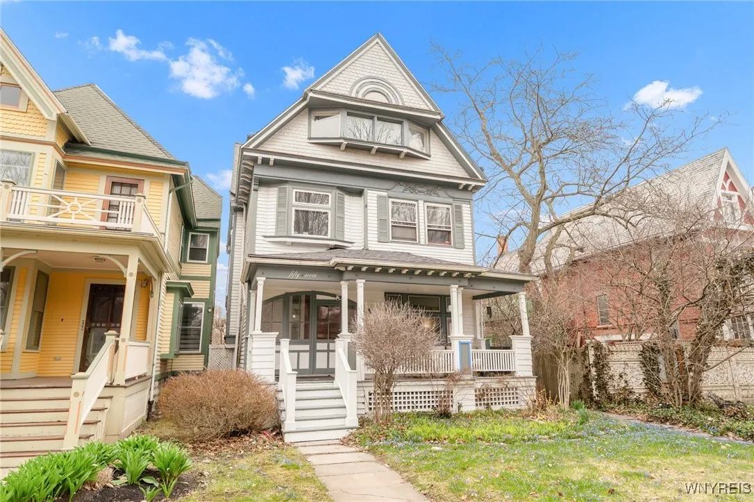57 Symphony Circle, Buffalo, New York 14201, Buffalo, New York 14201, 4 Bedrooms Bedrooms, 16 Rooms Rooms,3 BathroomsBathrooms,Residential,Closed,57 Symphony Circle, Buffalo, New York 14201,0,B1601088
