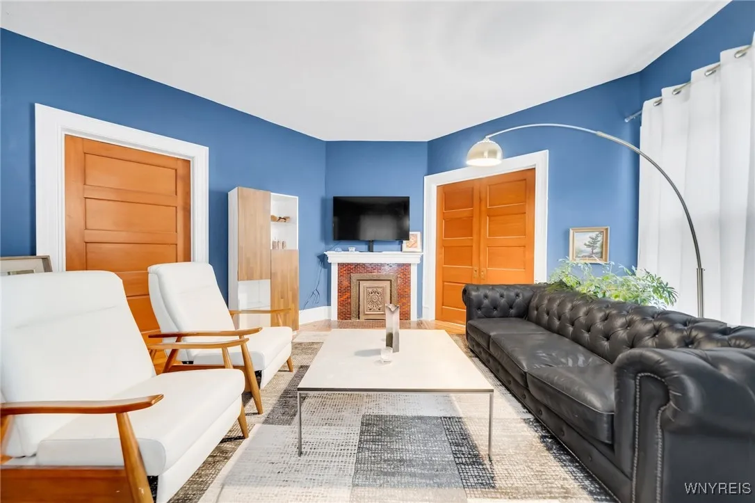 57 Symphony Circle, Buffalo, New York 14201, Buffalo, New York 14201, 4 Bedrooms Bedrooms, 16 Rooms Rooms,3 BathroomsBathrooms,Residential,Closed,57 Symphony Circle, Buffalo, New York 14201,0,B1601088