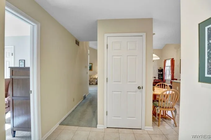 101 Stepping Stone Lane, Orchard Park, New York 14, Orchard Park, New York 14127, 3 Bedrooms Bedrooms, 7 Rooms Rooms,2 BathroomsBathrooms,Residential,Closed,101 Stepping Stone Lane, Orchard Park, New York 14,0,B1600875