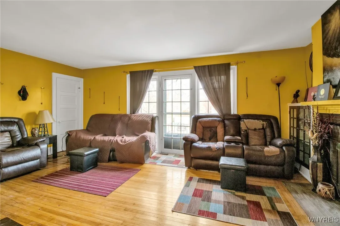 356 Woodward Avenue, Buffalo, New York 14214, Buffalo, New York 14214, 6 Bedrooms Bedrooms, ,2 BathroomsBathrooms,Residential,Closed,356 Woodward Avenue, Buffalo, New York 14214,0,B1598648
