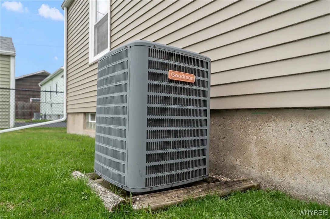 AC