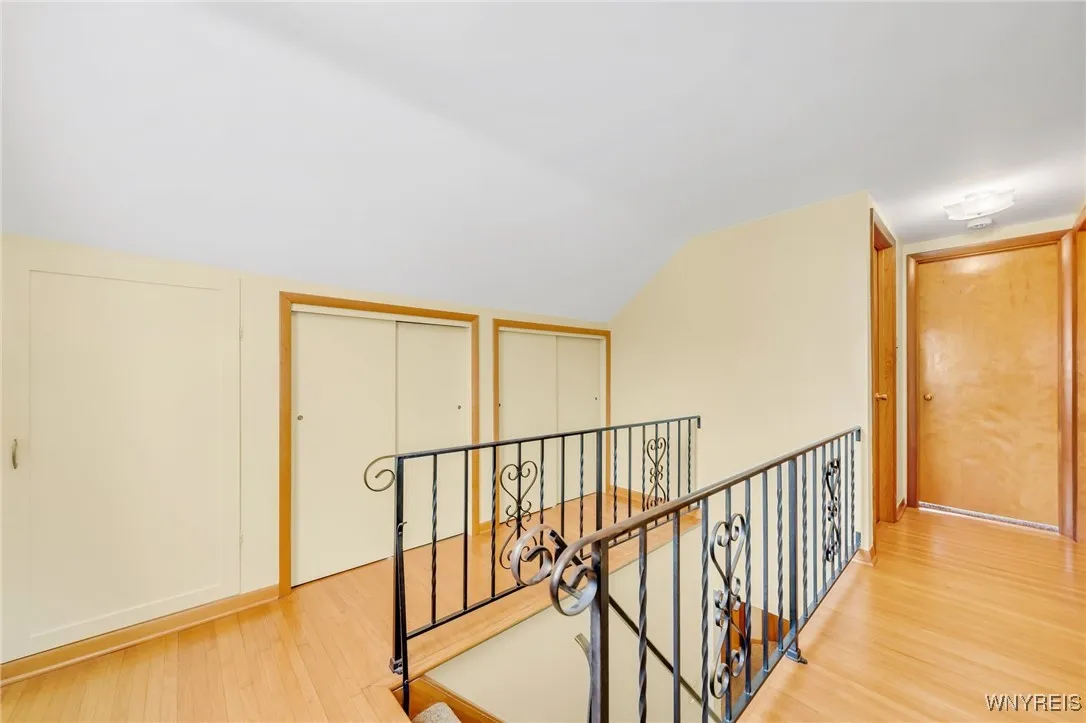 97 Dunlop Avenue, Tonawanda-town, New York 14150, Tonawanda, New York 14150, 3 Bedrooms Bedrooms, 7 Rooms Rooms,2 BathroomsBathrooms,Residential,Closed,97 Dunlop Avenue, Tonawanda-town, New York 14150,0,B1601255