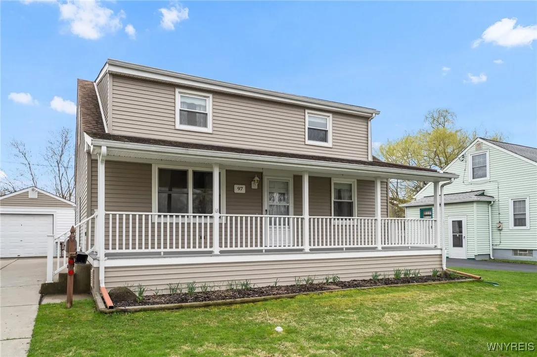 97 Dunlop Avenue, Tonawanda-town, New York 14150, Tonawanda, New York 14150, 3 Bedrooms Bedrooms, 7 Rooms Rooms,2 BathroomsBathrooms,Residential,Closed,97 Dunlop Avenue, Tonawanda-town, New York 14150,0,B1601255