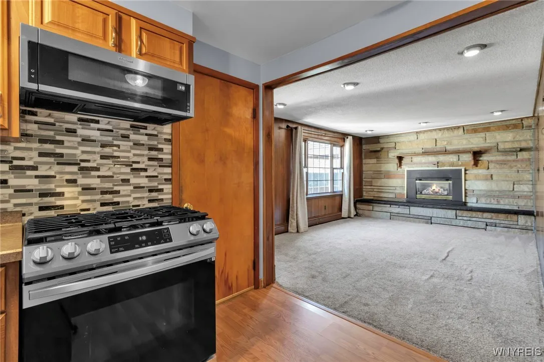 95 Brookside Drive, Amherst, New York 14221, Amherst, New York 14221, 3 Bedrooms Bedrooms, 7 Rooms Rooms,2 BathroomsBathrooms,Residential,Closed,95 Brookside Drive, Amherst, New York 14221,0,B1601241