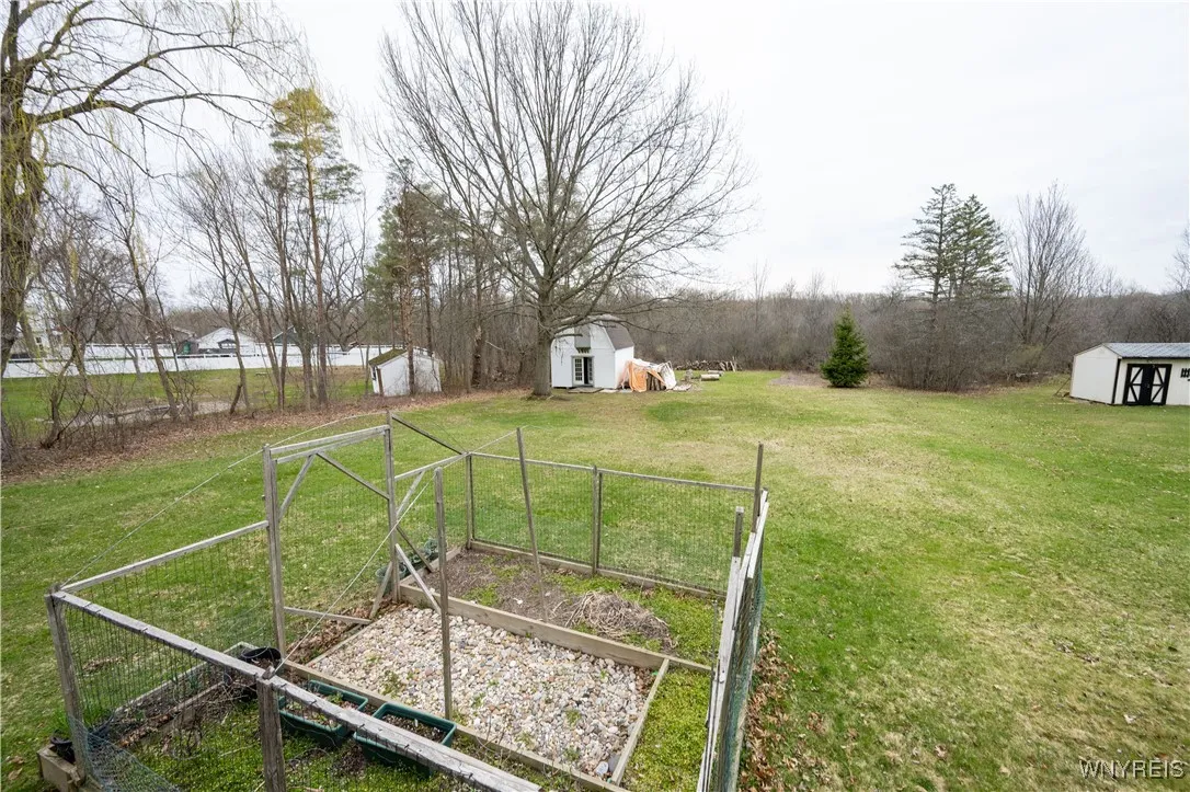 4817 Freeman Road, Orchard Park, New York 14127, Orchard Park, New York 14127, 4 Bedrooms Bedrooms, 7 Rooms Rooms,2 BathroomsBathrooms,Residential,Closed,4817 Freeman Road, Orchard Park, New York 14127,0,B1600551