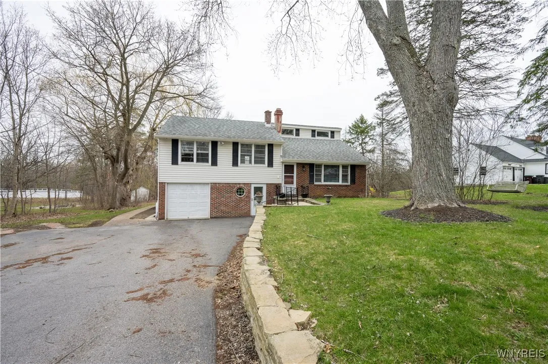 4817 Freeman Road, Orchard Park, New York 14127, Orchard Park, New York 14127, 4 Bedrooms Bedrooms, 7 Rooms Rooms,2 BathroomsBathrooms,Residential,Closed,4817 Freeman Road, Orchard Park, New York 14127,0,B1600551