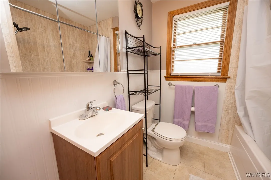 4817 Freeman Road, Orchard Park, New York 14127, Orchard Park, New York 14127, 4 Bedrooms Bedrooms, 7 Rooms Rooms,2 BathroomsBathrooms,Residential,Closed,4817 Freeman Road, Orchard Park, New York 14127,0,B1600551