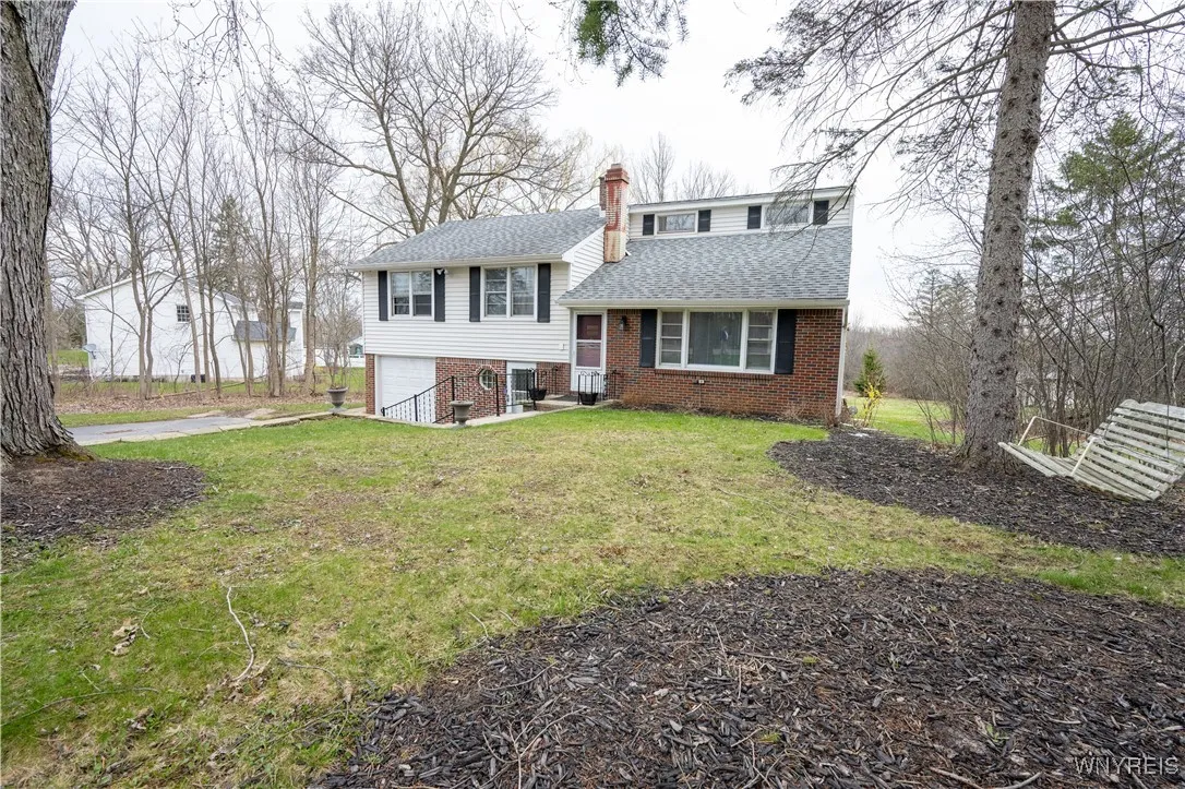 4817 Freeman Road, Orchard Park, New York 14127, Orchard Park, New York 14127, 4 Bedrooms Bedrooms, 7 Rooms Rooms,2 BathroomsBathrooms,Residential,Closed,4817 Freeman Road, Orchard Park, New York 14127,0,B1600551