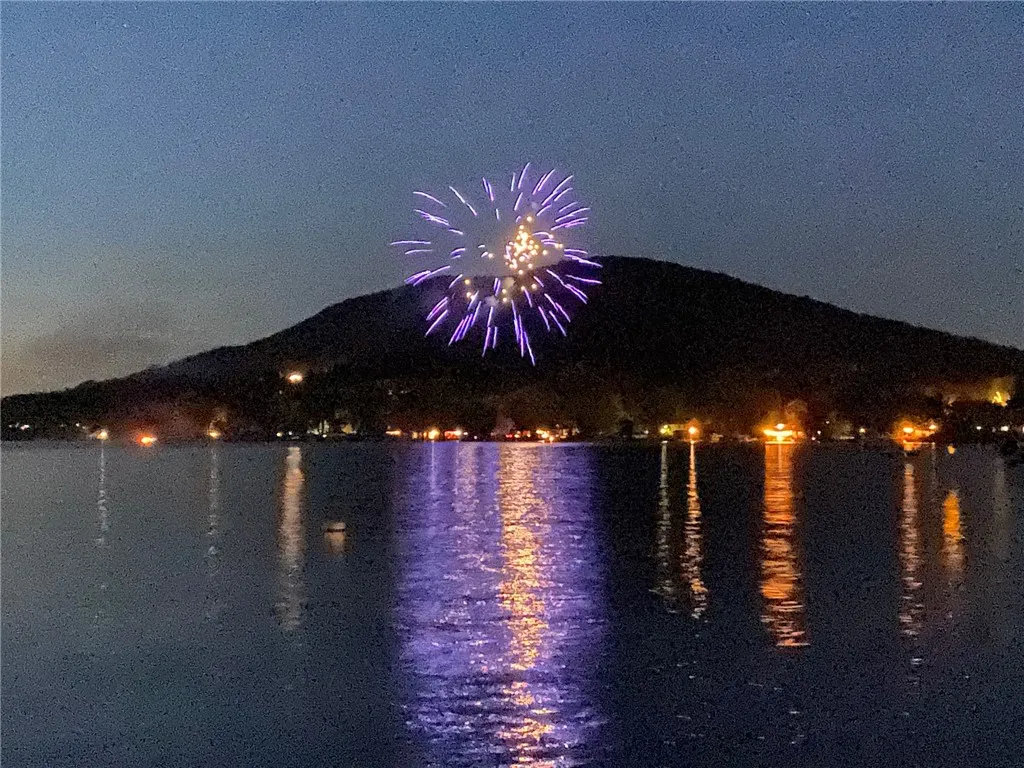 FIREWORKS ON CANANDAIGUA LAKE