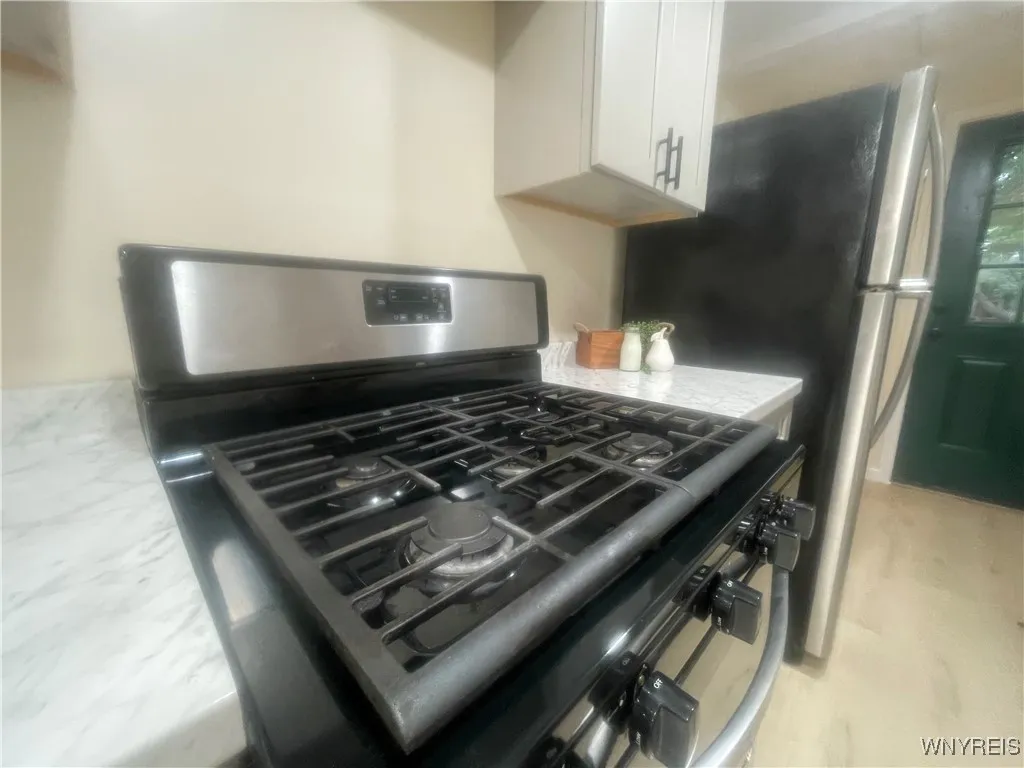 23 Lord Street, Buffalo, New York 14210, Buffalo, New York 14210, 2 Bedrooms Bedrooms, 5 Rooms Rooms,1 BathroomBathrooms,Residential,Closed,23 Lord Street, Buffalo, New York 14210,0,B1601318