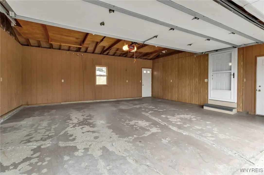 5003 Clarice Drive, Hamburg, New York 14075, Hamburg, New York 14075, 4 Bedrooms Bedrooms, 8 Rooms Rooms,1 BathroomBathrooms,Residential,Closed,5003 Clarice Drive, Hamburg, New York 14075,0,B1601003