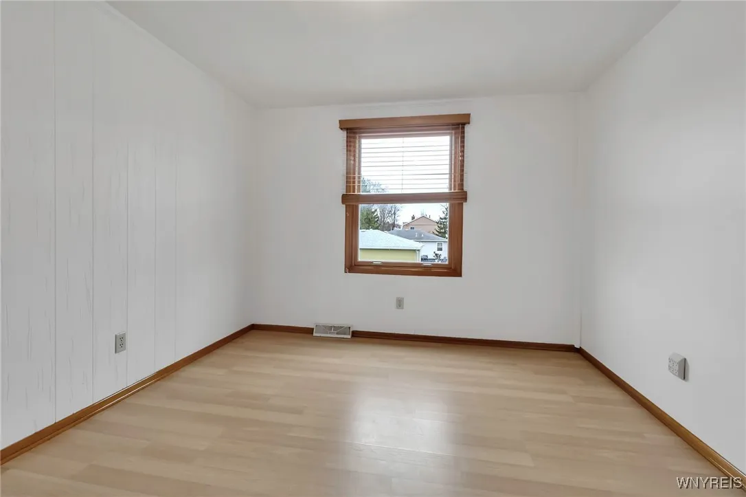 5003 Clarice Drive, Hamburg, New York 14075, Hamburg, New York 14075, 4 Bedrooms Bedrooms, 8 Rooms Rooms,1 BathroomBathrooms,Residential,Closed,5003 Clarice Drive, Hamburg, New York 14075,0,B1601003