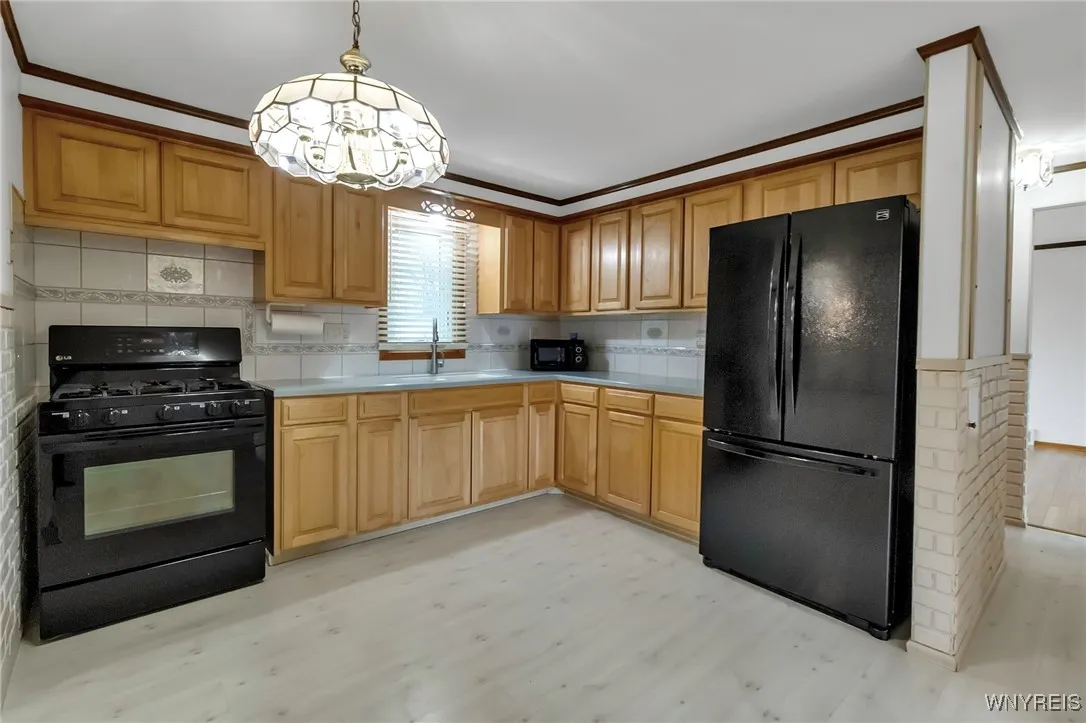 5003 Clarice Drive, Hamburg, New York 14075, Hamburg, New York 14075, 4 Bedrooms Bedrooms, 8 Rooms Rooms,1 BathroomBathrooms,Residential,Closed,5003 Clarice Drive, Hamburg, New York 14075,0,B1601003