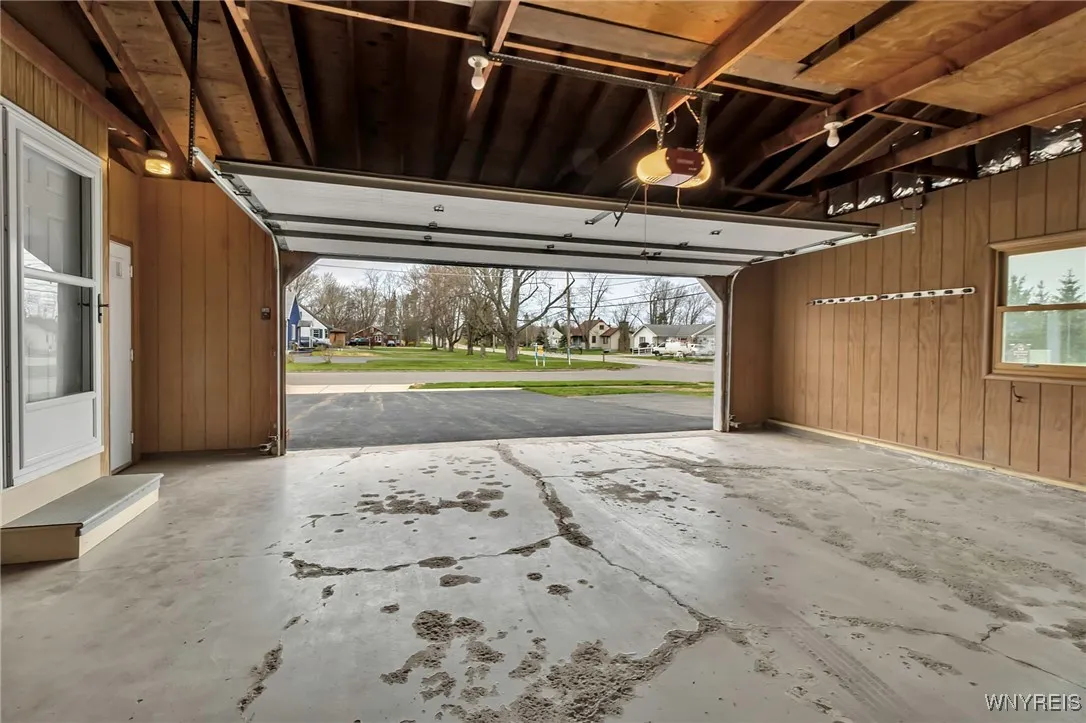 5003 Clarice Drive, Hamburg, New York 14075, Hamburg, New York 14075, 4 Bedrooms Bedrooms, 8 Rooms Rooms,1 BathroomBathrooms,Residential,Closed,5003 Clarice Drive, Hamburg, New York 14075,0,B1601003