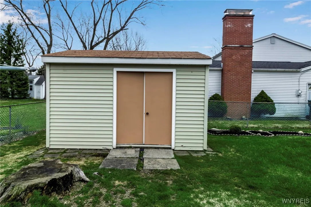 5003 Clarice Drive, Hamburg, New York 14075, Hamburg, New York 14075, 4 Bedrooms Bedrooms, 8 Rooms Rooms,1 BathroomBathrooms,Residential,Closed,5003 Clarice Drive, Hamburg, New York 14075,0,B1601003