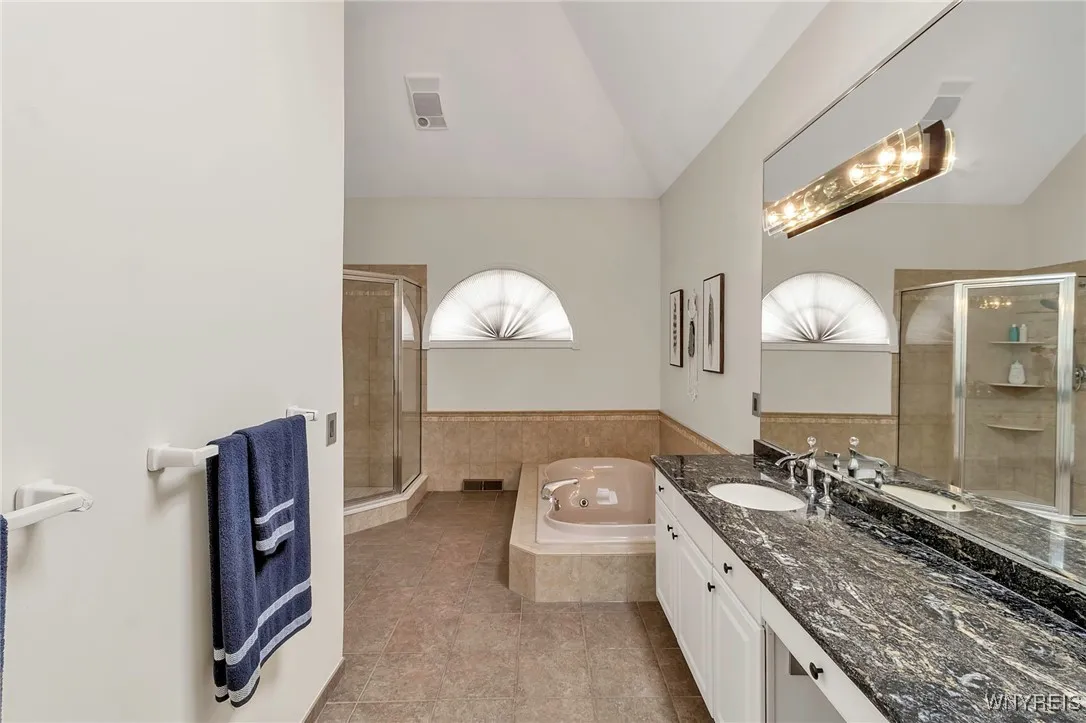 6353 Everwood Court North, Clarence, New York 1405, Clarence, New York 14051, 5 Bedrooms Bedrooms, 9 Rooms Rooms,3 BathroomsBathrooms,Residential,Closed,6353 Everwood Court North, Clarence, New York 1405,B1601375