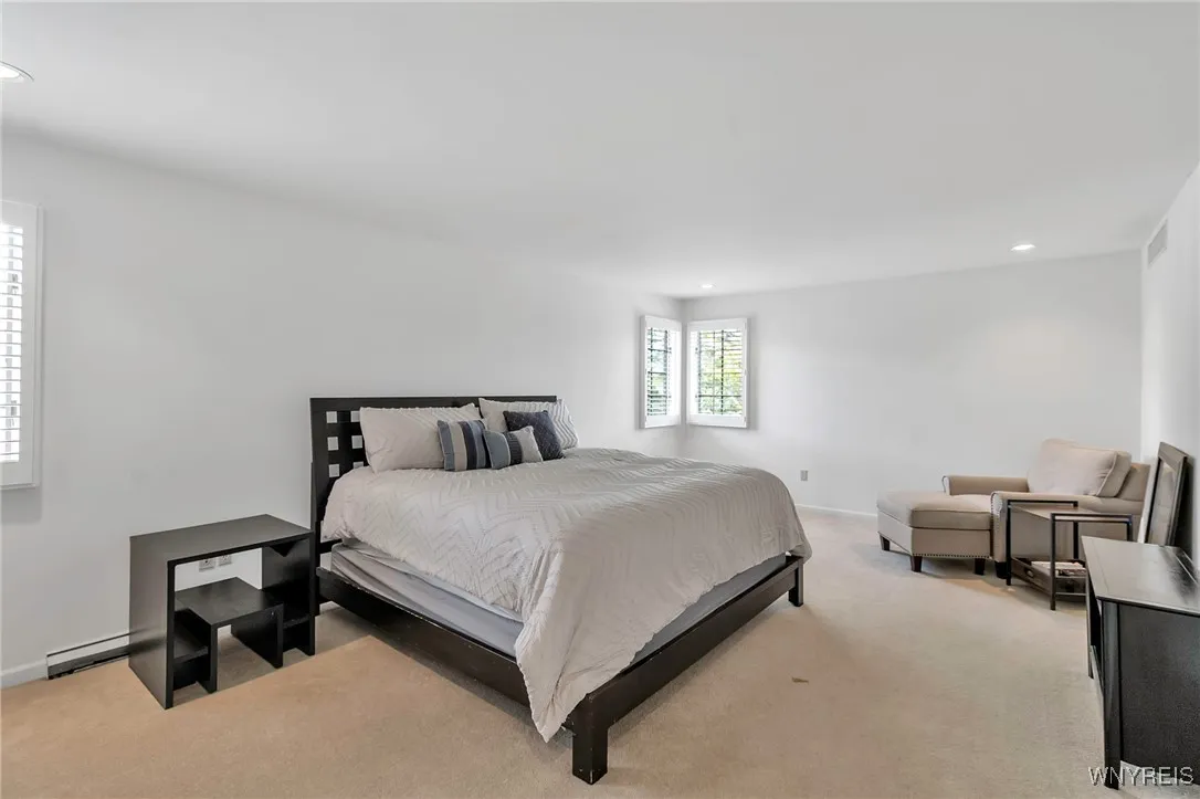 6353 Everwood Court North, Clarence, New York 1405, Clarence, New York 14051, 5 Bedrooms Bedrooms, 9 Rooms Rooms,3 BathroomsBathrooms,Residential,Closed,6353 Everwood Court North, Clarence, New York 1405,B1601375