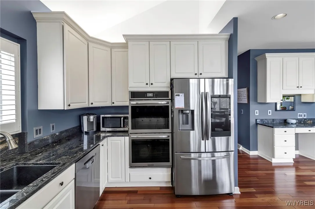 6353 Everwood Court North, Clarence, New York 1405, Clarence, New York 14051, 5 Bedrooms Bedrooms, 9 Rooms Rooms,3 BathroomsBathrooms,Residential,Closed,6353 Everwood Court North, Clarence, New York 1405,B1601375