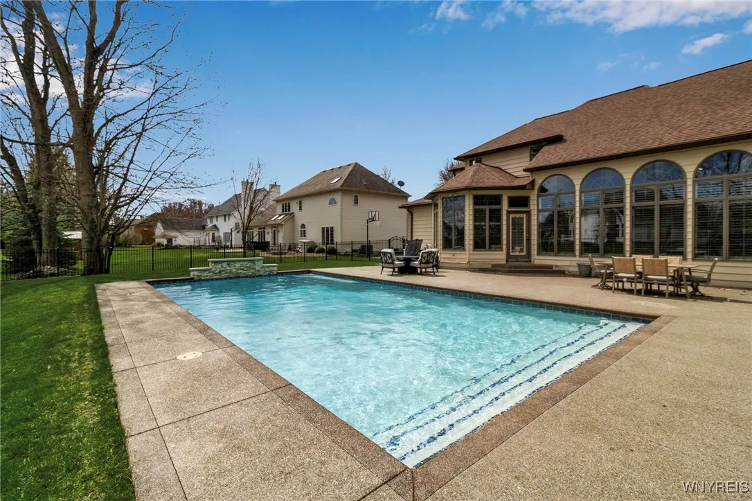 6353 Everwood Court North, Clarence, New York 1405, Clarence, New York 14051, 5 Bedrooms Bedrooms, 9 Rooms Rooms,3 BathroomsBathrooms,Residential,Closed,6353 Everwood Court North, Clarence, New York 1405,B1601375