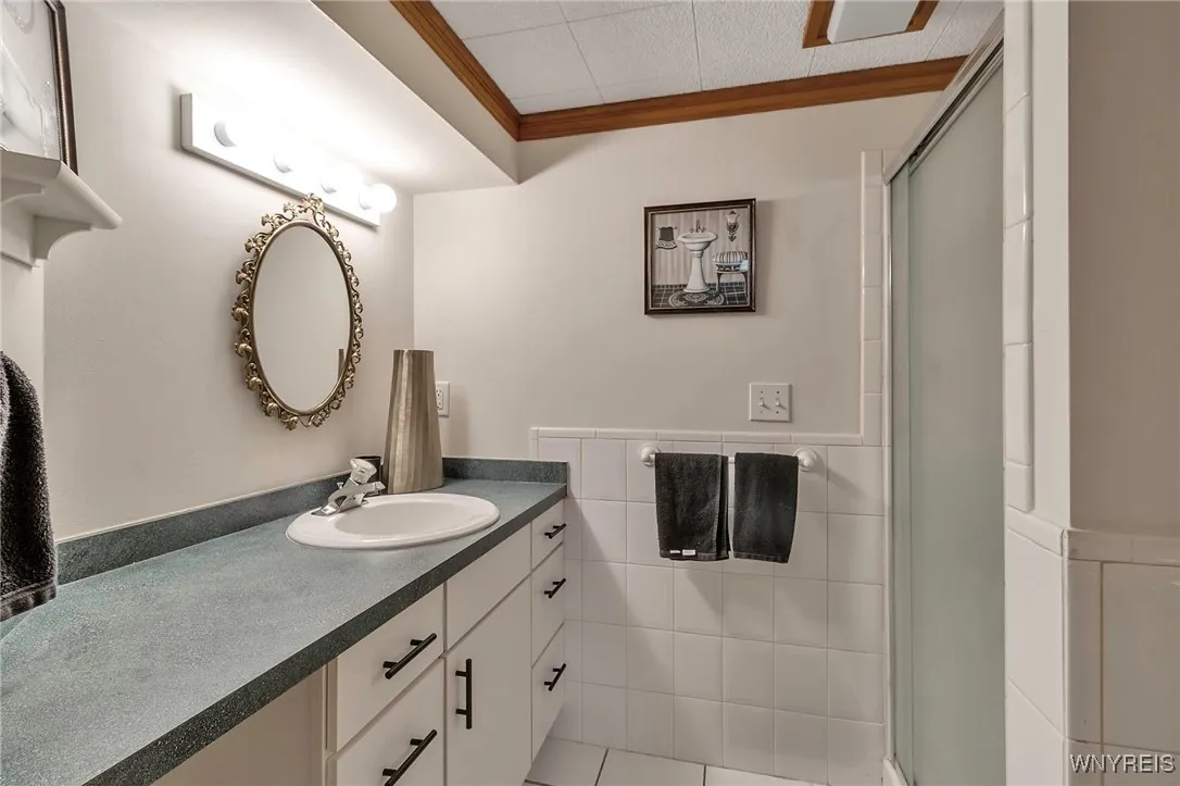 6353 Everwood Court North, Clarence, New York 1405, Clarence, New York 14051, 5 Bedrooms Bedrooms, 9 Rooms Rooms,3 BathroomsBathrooms,Residential,Closed,6353 Everwood Court North, Clarence, New York 1405,B1601375