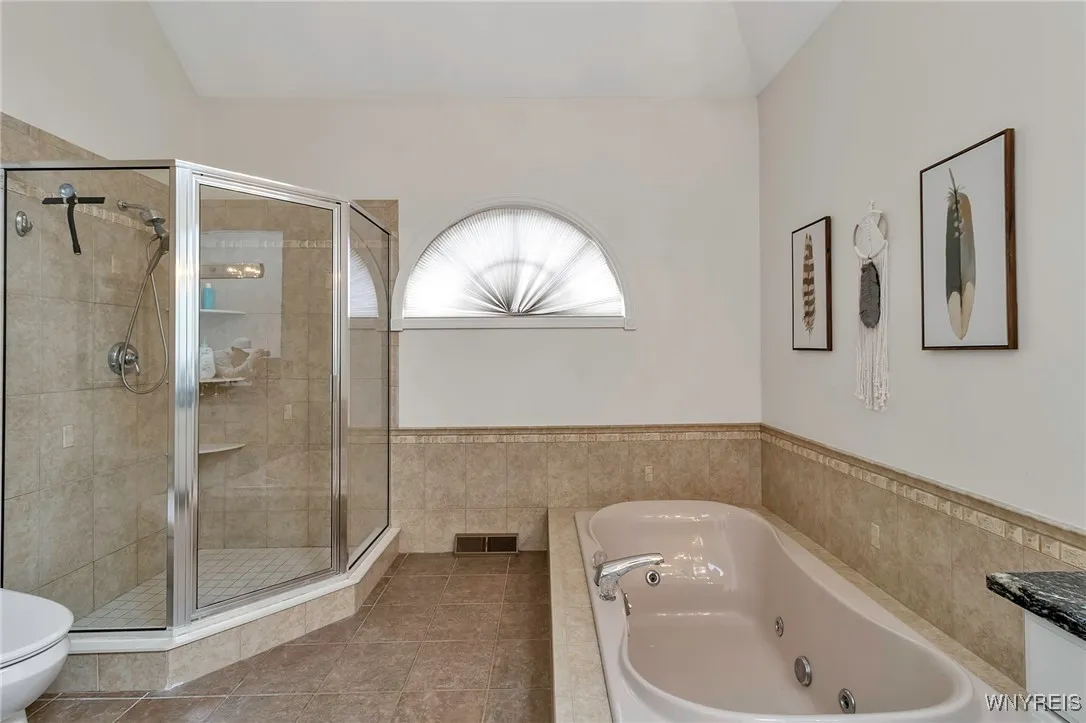 6353 Everwood Court North, Clarence, New York 1405, Clarence, New York 14051, 5 Bedrooms Bedrooms, 9 Rooms Rooms,3 BathroomsBathrooms,Residential,Closed,6353 Everwood Court North, Clarence, New York 1405,B1601375
