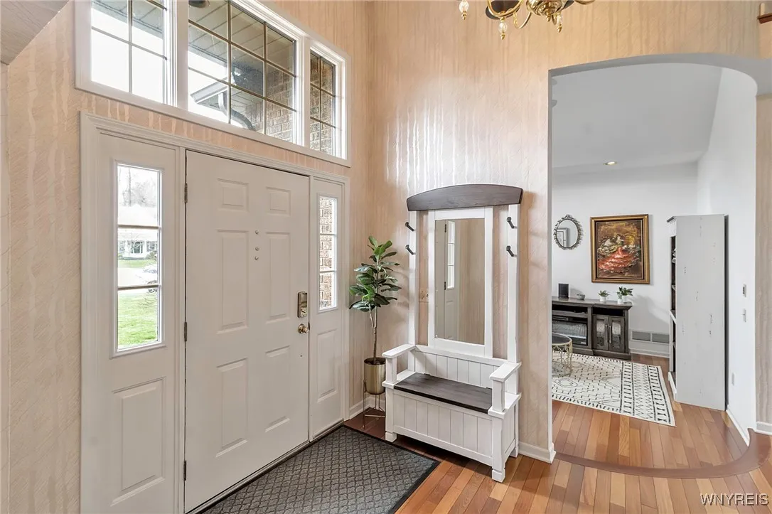 6353 Everwood Court North, Clarence, New York 1405, Clarence, New York 14051, 5 Bedrooms Bedrooms, 9 Rooms Rooms,3 BathroomsBathrooms,Residential,Closed,6353 Everwood Court North, Clarence, New York 1405,B1601375