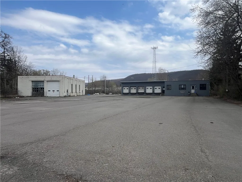 1510 Grand Central Avenue, Elmira-city, New York 1, Elmira City, New York 14901, ,Commercial Sale,Closed,1510 Grand Central Avenue, Elmira-city, New York 1,0,R1601438