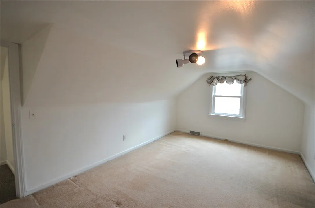Upstairs bedroom #4