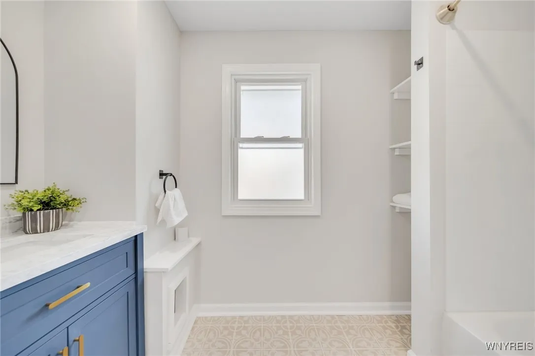 1461 Kenmore Avenue, Tonawanda-town, New York 1421, Tonawanda, New York 14217, 3 Bedrooms Bedrooms, 6 Rooms Rooms,2 BathroomsBathrooms,Residential,Closed,1461 Kenmore Avenue, Tonawanda-town, New York 1421,0,B1601453