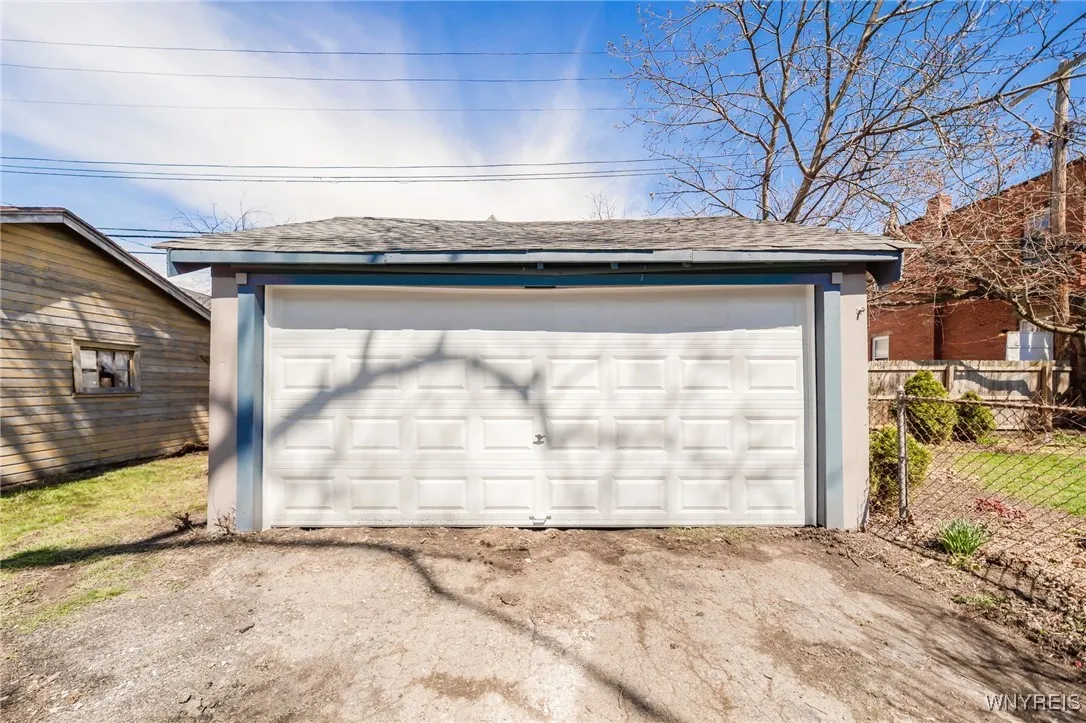 1461 Kenmore Avenue, Tonawanda-town, New York 1421, Tonawanda, New York 14217, 3 Bedrooms Bedrooms, 6 Rooms Rooms,2 BathroomsBathrooms,Residential,Closed,1461 Kenmore Avenue, Tonawanda-town, New York 1421,0,B1601453