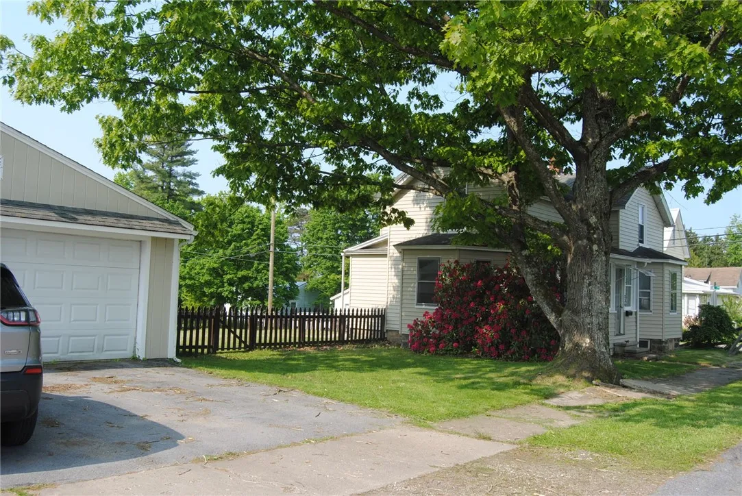 230 Birch Street, Kane-borough, Pennsylvania 16735, Kane Boro, Pennsylvania 16735, 3 Bedrooms Bedrooms, 9 Rooms Rooms,2 BathroomsBathrooms,Residential,Closed,230 Birch Street, Kane-borough, Pennsylvania 16735,R1599579