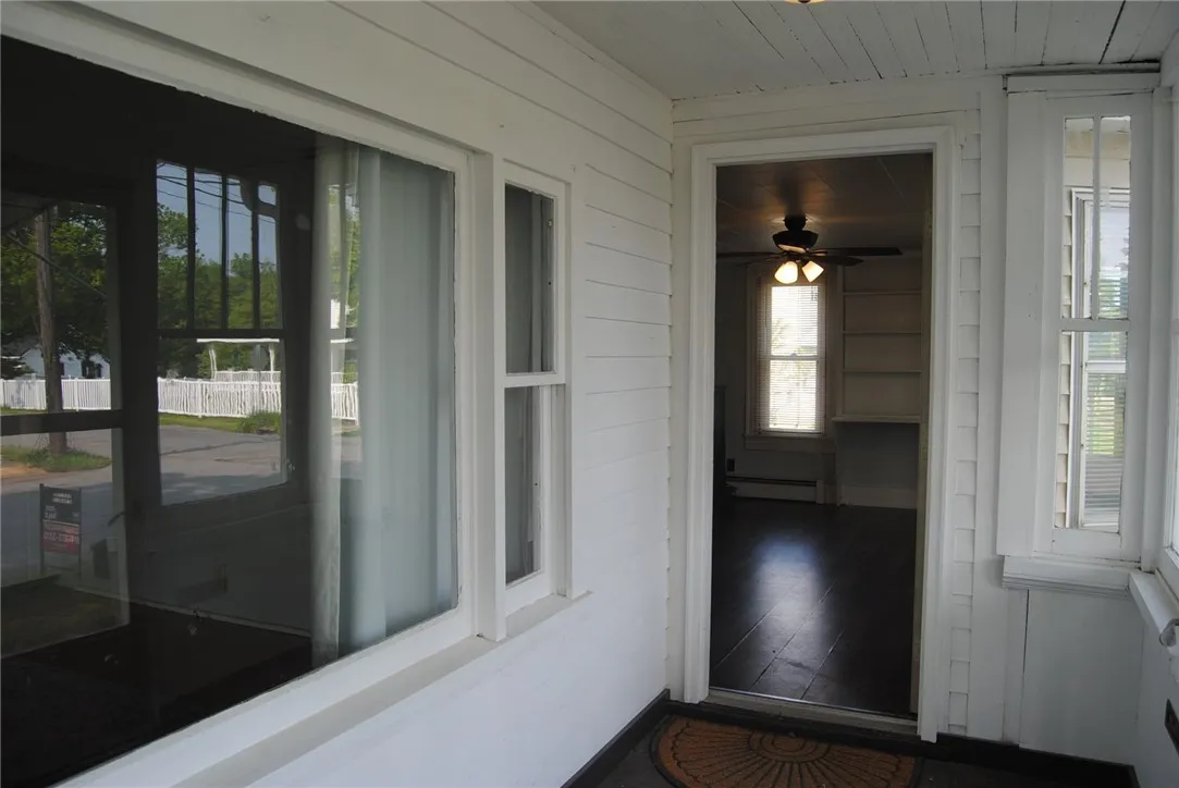 Enclosed porch