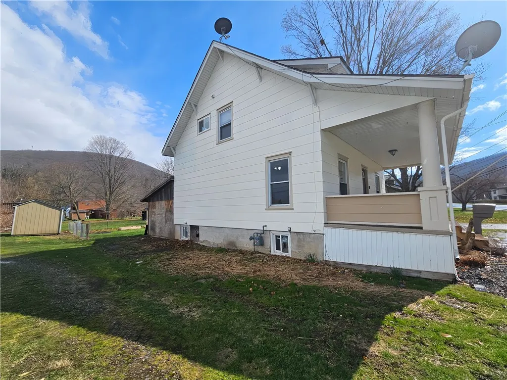 123 Greenwood Street, Canisteo, New York 14823, Canisteo, New York 14823, 3 Bedrooms Bedrooms, 7 Rooms Rooms,1 BathroomBathrooms,Residential,Closed,123 Greenwood Street, Canisteo, New York 14823,0,R1600107