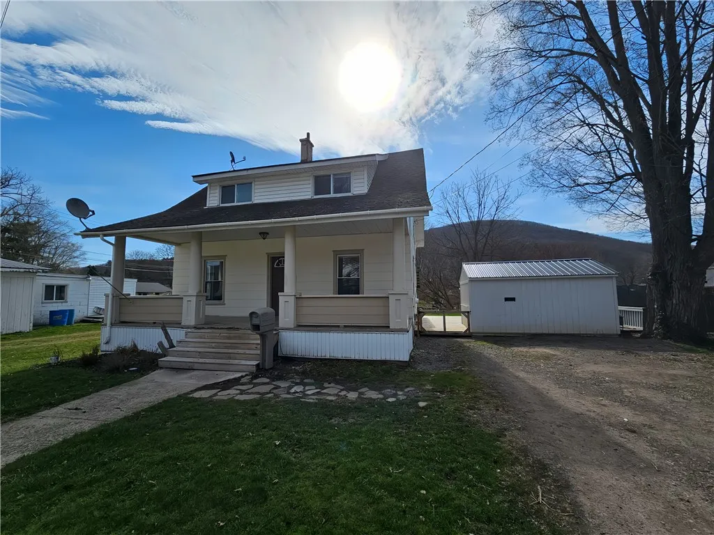 123 Greenwood Street, Canisteo, New York 14823, Canisteo, New York 14823, 3 Bedrooms Bedrooms, 7 Rooms Rooms,1 BathroomBathrooms,Residential,Closed,123 Greenwood Street, Canisteo, New York 14823,0,R1600107