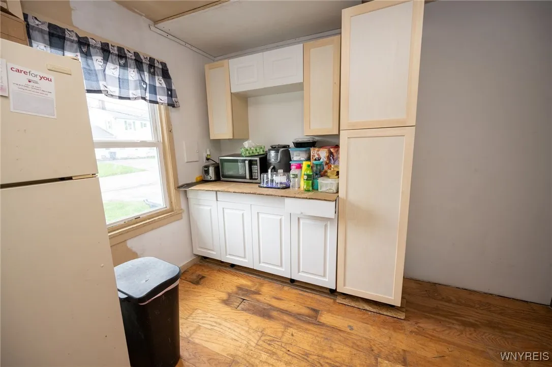 400 Sudbury Road 394, Lackawanna, New York 14218, Lackawanna, New York 14218, 10 Bedrooms Bedrooms, ,4 BathroomsBathrooms,Residential,Closed,400 Sudbury Road 394, Lackawanna, New York 14218,0,B1597492