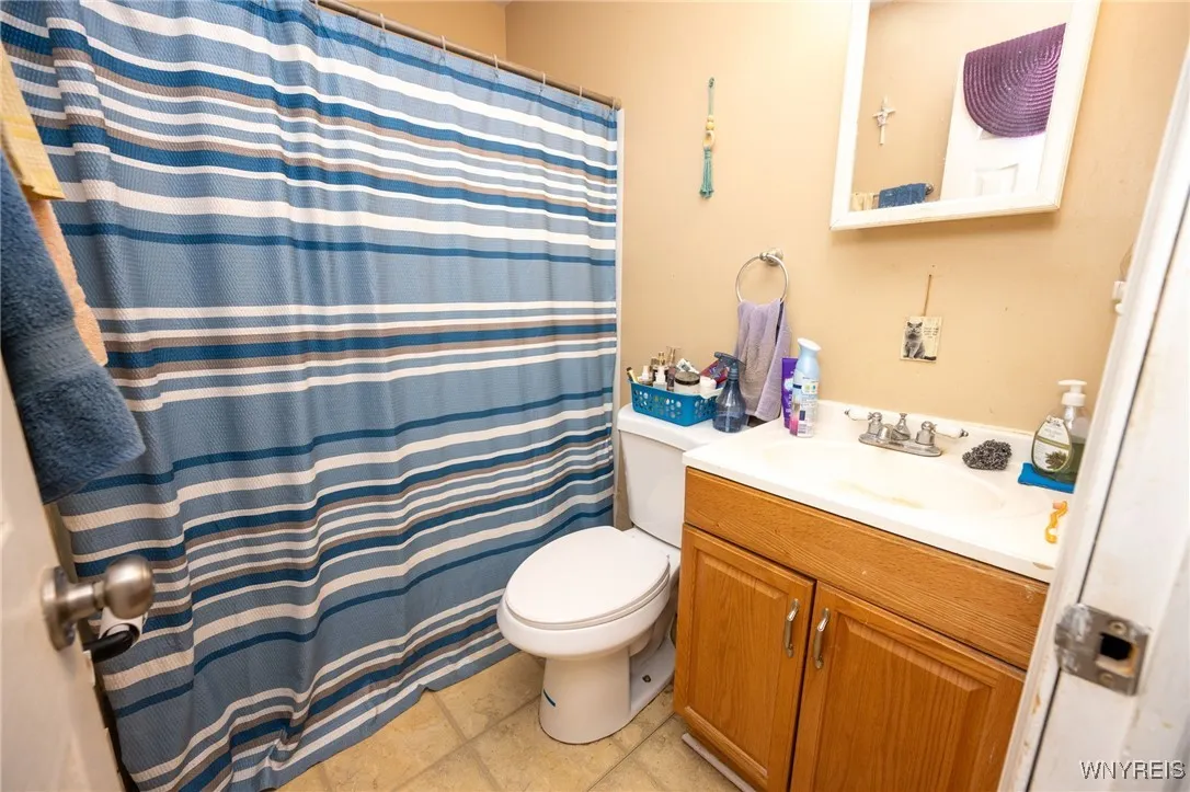 400 Sudbury Road 394, Lackawanna, New York 14218, Lackawanna, New York 14218, 10 Bedrooms Bedrooms, ,4 BathroomsBathrooms,Residential,Closed,400 Sudbury Road 394, Lackawanna, New York 14218,0,B1597492