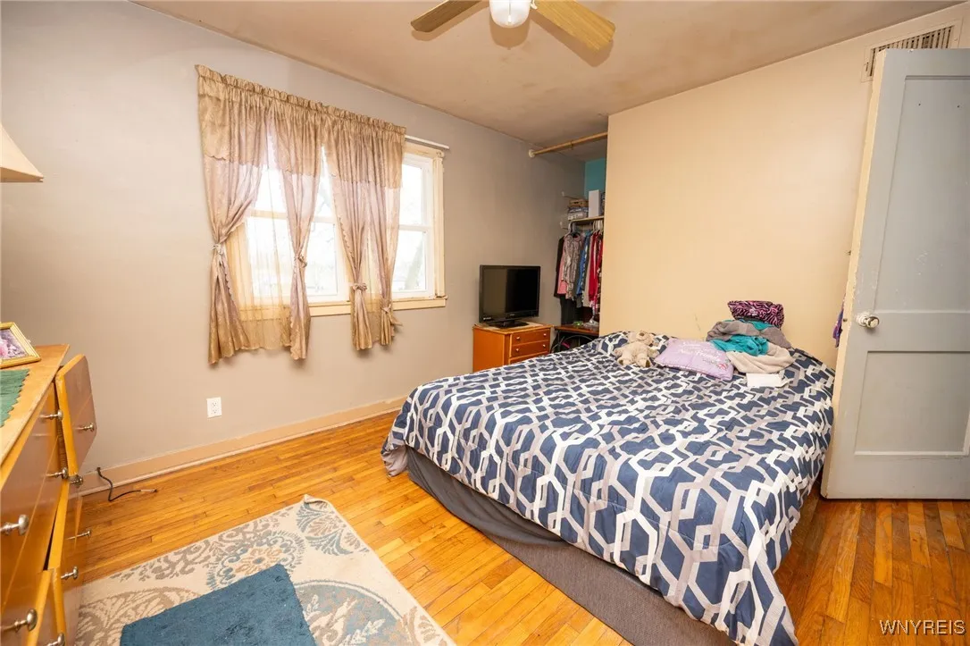 400 Sudbury Road 394, Lackawanna, New York 14218, Lackawanna, New York 14218, 10 Bedrooms Bedrooms, ,4 BathroomsBathrooms,Residential,Closed,400 Sudbury Road 394, Lackawanna, New York 14218,0,B1597492