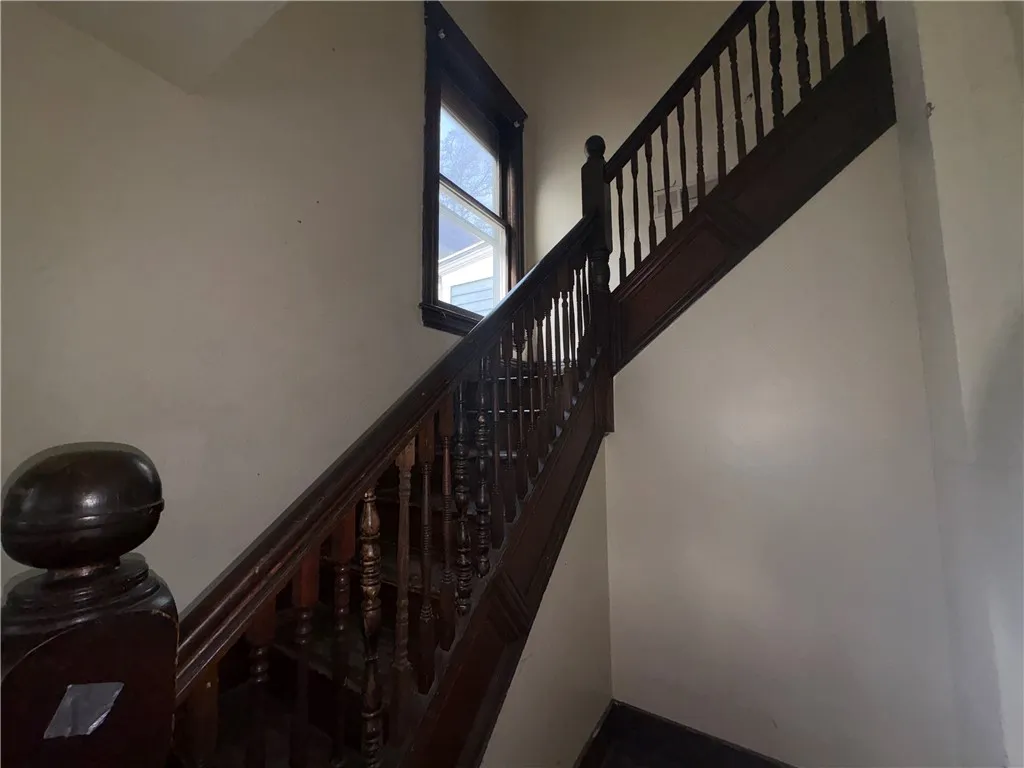 35 Hobart Street, Rochester, New York 14611, Rochester, New York 14611, 4 Bedrooms Bedrooms, ,2 BathroomsBathrooms,Residential,Closed,35 Hobart Street, Rochester, New York 14611,0,R1600833