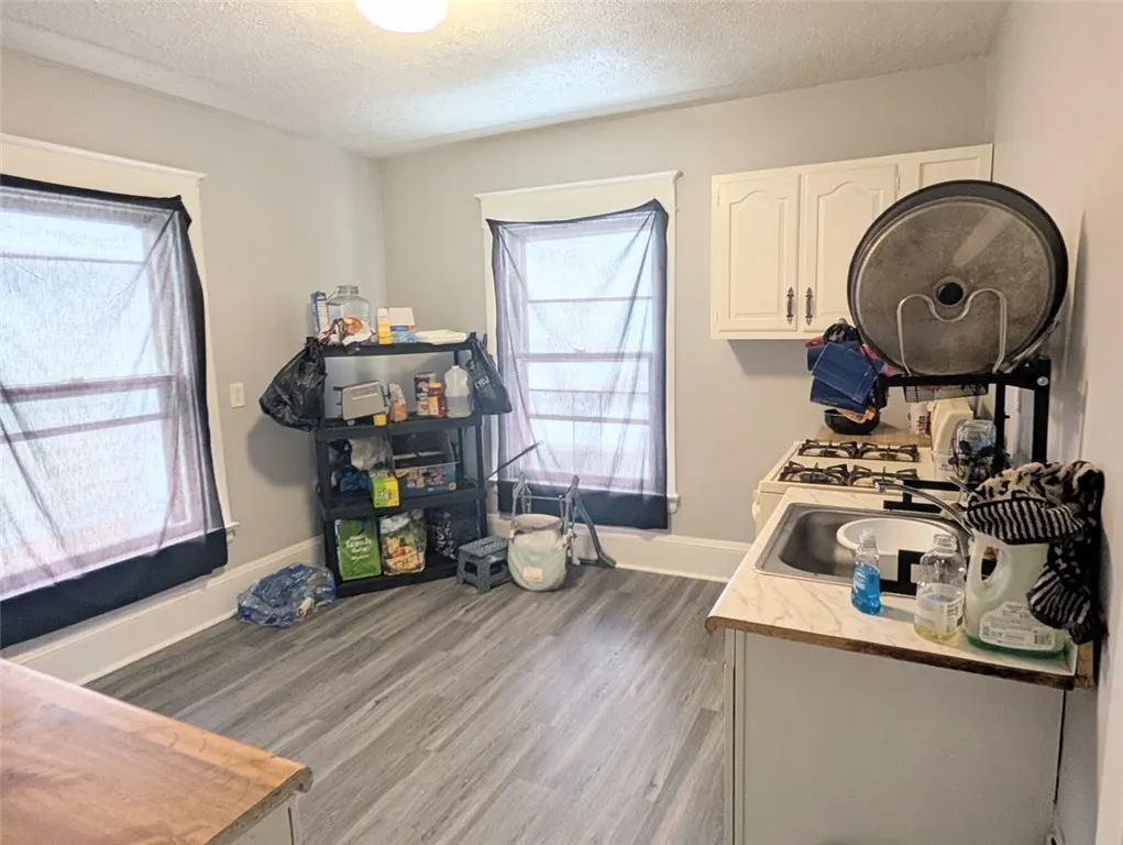 29 Darien Street, Rochester, New York 14611, Rochester, New York 14611, 4 Bedrooms Bedrooms, ,2 BathroomsBathrooms,Residential,Closed,29 Darien Street, Rochester, New York 14611,0,R1600785