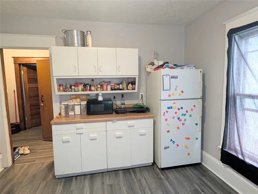 29 Darien Street, Rochester, New York 14611, Rochester, New York 14611, 4 Bedrooms Bedrooms, ,2 BathroomsBathrooms,Residential,Closed,29 Darien Street, Rochester, New York 14611,0,R1600785