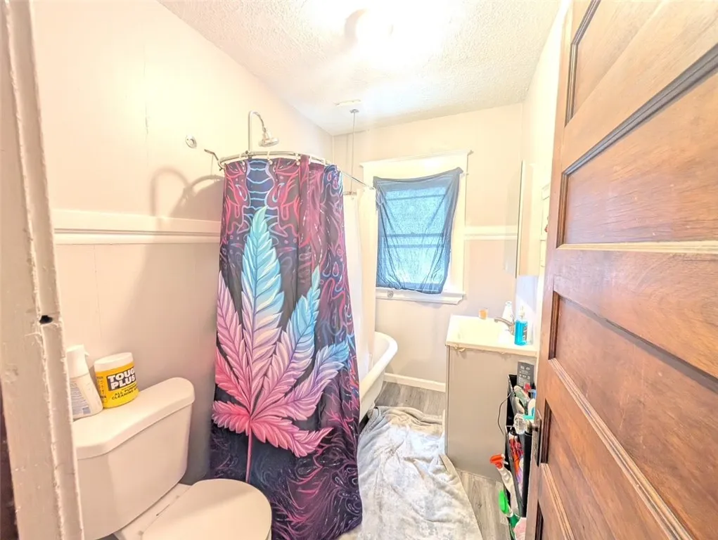 29 Darien Street, Rochester, New York 14611, Rochester, New York 14611, 4 Bedrooms Bedrooms, ,2 BathroomsBathrooms,Residential,Closed,29 Darien Street, Rochester, New York 14611,0,R1600785