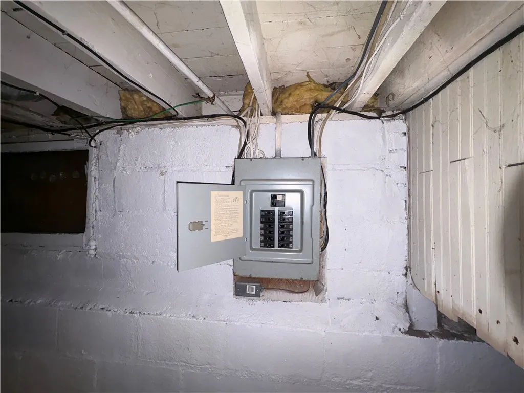 343 West Avenue, Rochester, New York 14611, Rochester, New York 14611, 6 Bedrooms Bedrooms, ,2 BathroomsBathrooms,Residential,Closed,343 West Avenue, Rochester, New York 14611,0,R1600773