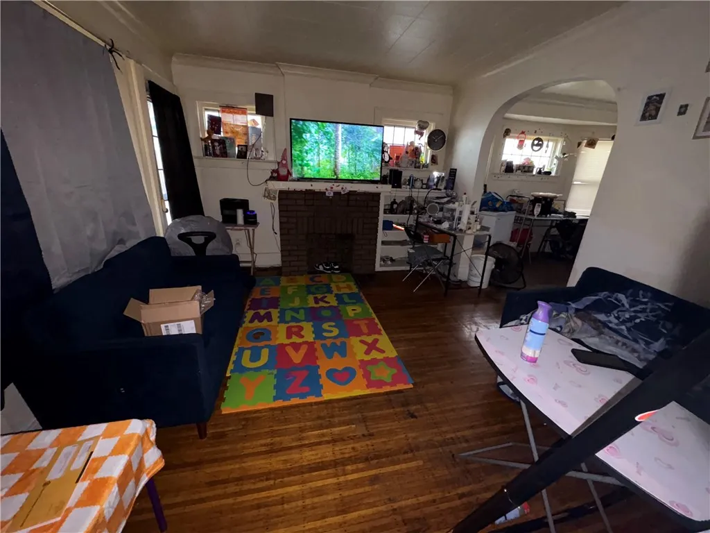 343 West Avenue, Rochester, New York 14611, Rochester, New York 14611, 6 Bedrooms Bedrooms, ,2 BathroomsBathrooms,Residential,Closed,343 West Avenue, Rochester, New York 14611,0,R1600773